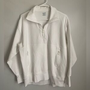 Womens Size XS Petite Old Navy Active Dynamic Fleece White Zip Up Runs Big